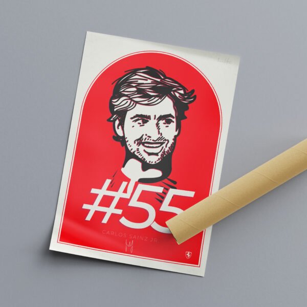 Poster Carlos Sainz, ilustrație F1 cu portretul pilotului spaniol în culorile Ferrari, numărul de cursă #55 și sigla echipei, ideal ca decor pentru pasionații de Formula 1.